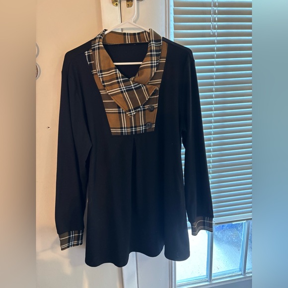 Timeson M? Black, Brown and White Long-Sleeved Top - Picture 1 of 7